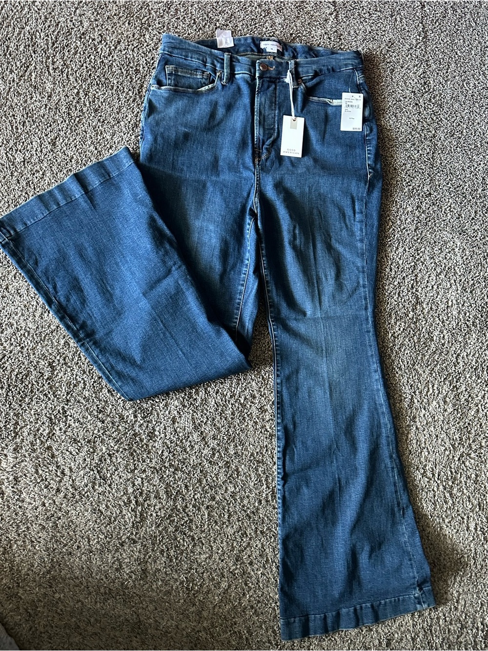 Good American Jeans - Good Legs Flare